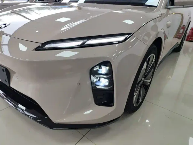 Nio ET5 — Фото автомобиля 23