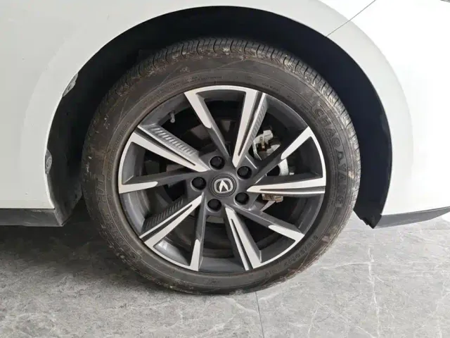 Changan Eado — Фото автомобиля 6