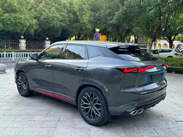 Changan Z6 — Фото автомобиля 5