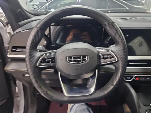 Geely Xingyue L — Фото автомобиля 15