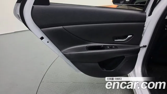 Hyundai Avante CN7 — Фото автомобиля 14