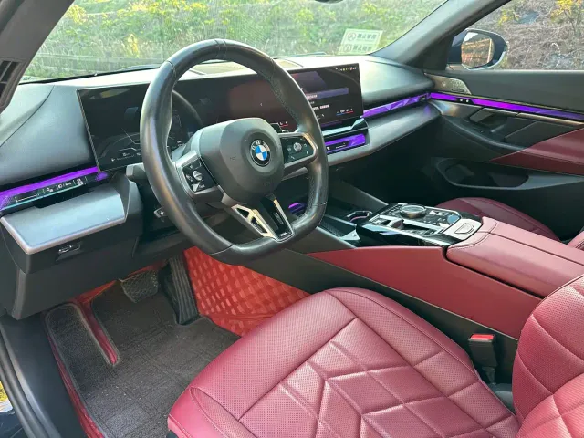 BMW 5 Series — Фото автомобиля 6