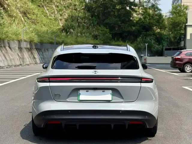 Nio ET5 Touring — Фото автомобиля 8