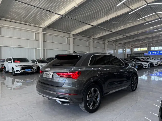 Audi Q3 — Фото автомобиля 9