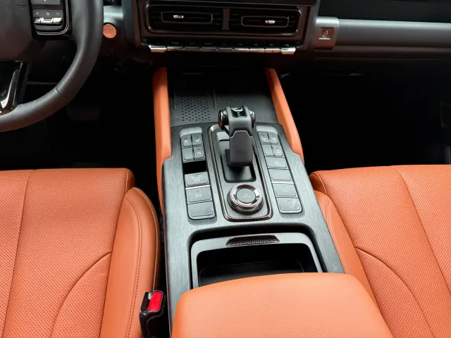 Haval H9 — Фото автомобиля 8