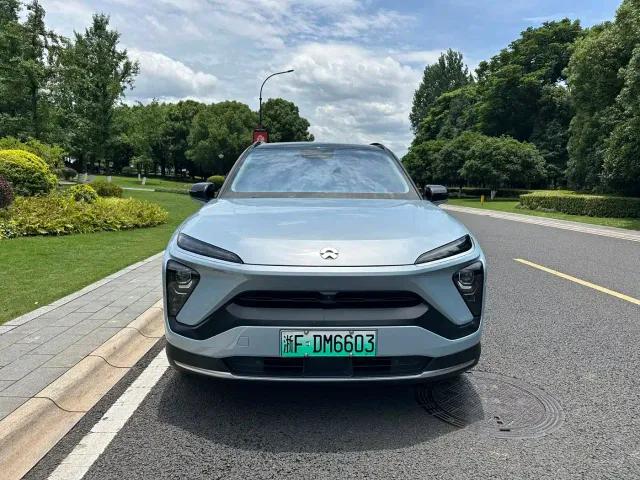Nio ES6 — Фото автомобиля 2