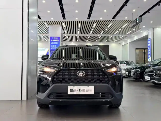 Toyota Corolla Cross — Фото автомобиля 2