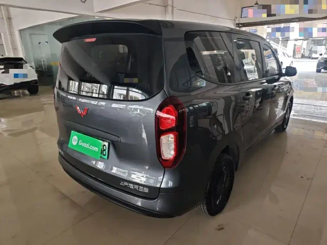 Wuling Hongguang — Фото автомобиля 6