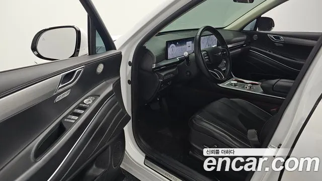Genesis GV80 — Фото автомобиля 17