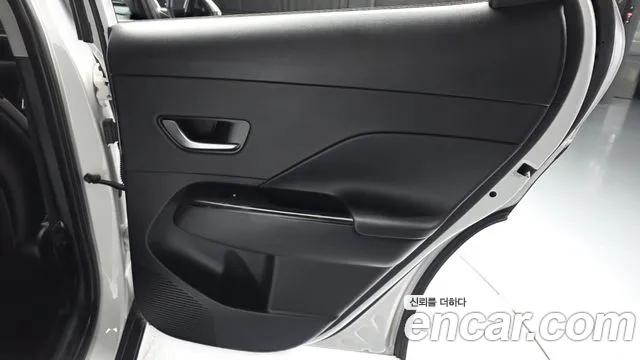 Hyundai Kona SX2 — Фото автомобиля 14