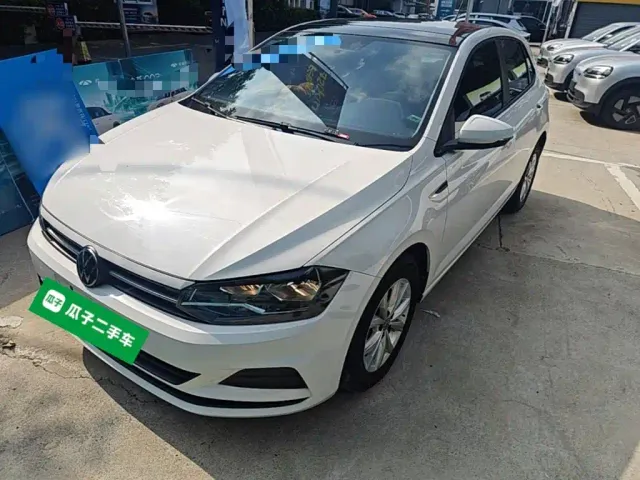 Фотография автомобиля — Volkswagen Polo