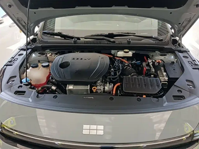 Geely Galaxy L6 — Фото автомобиля 19