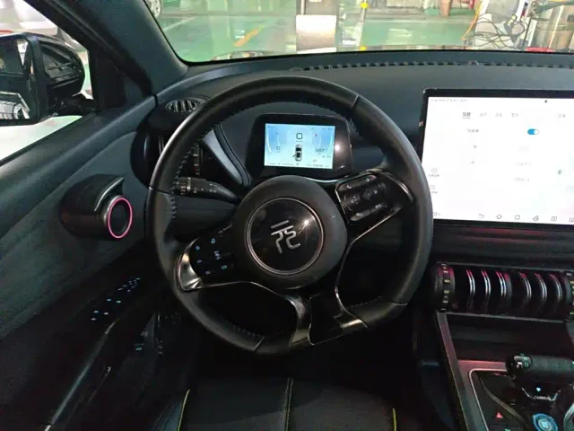 BYD Yuan PLUS — Фото автомобиля 10