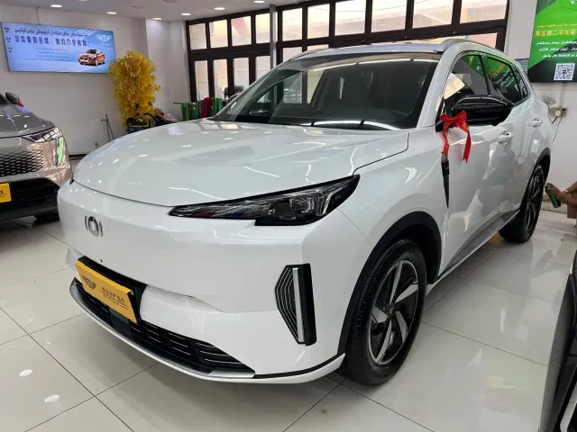 Changan Qiyuan Q05 — Фото автомобиля 3