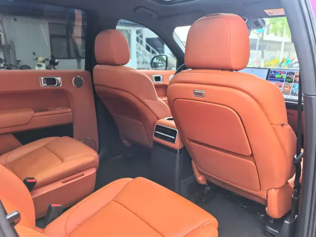 Li Auto L9 — Фото автомобиля 14