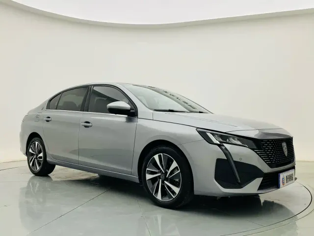 Peugeot 408 — Фото автомобиля 3
