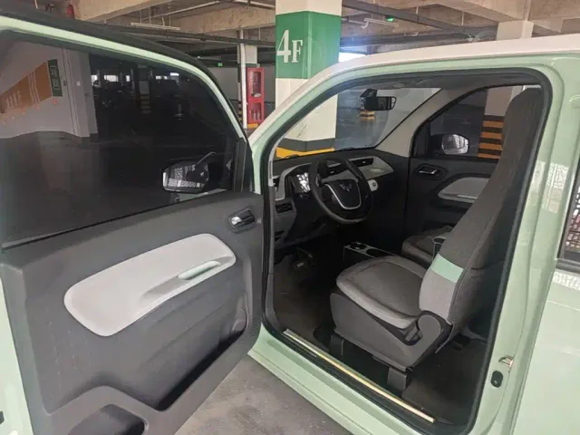 Wuling Hongguang Mini EV — Фото автомобиля 12