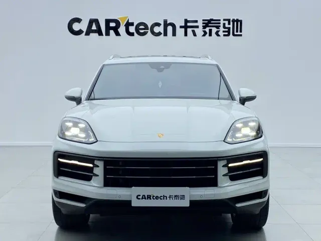 Porsche Cayenne — Фото автомобиля 2