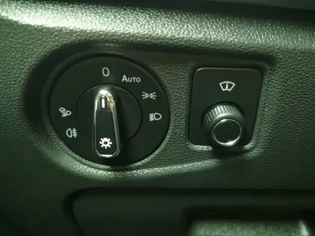 Volkswagen Passat — Фото автомобиля 21