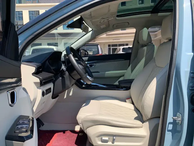 Wuling Asta — Фото автомобиля 13