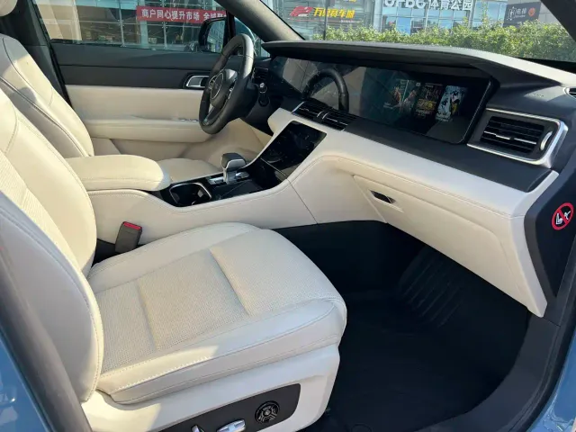 Li Auto ONE — Фото автомобиля 6