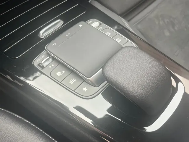 Mercedes-Benz A-Class — Фото автомобиля 11