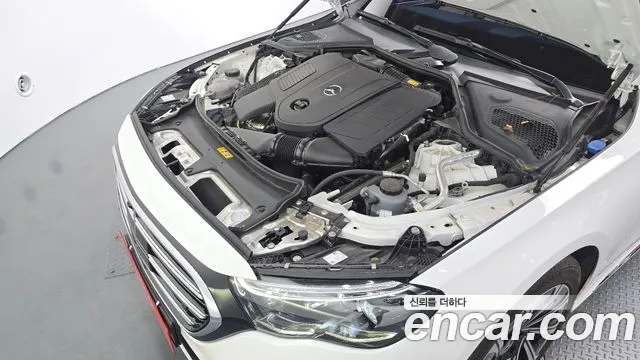 Mercedes-Benz E-Class E-класс W214 E300 4MATIC Exclusive — Фото автомобиля 6