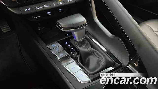 Hyundai Avante CN7 — Фото автомобиля 12