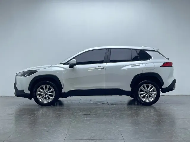 Toyota Corolla Cross — Фото автомобиля 6