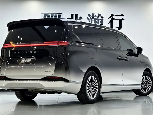Arcfox Wendao V9 — Фото автомобиля 6