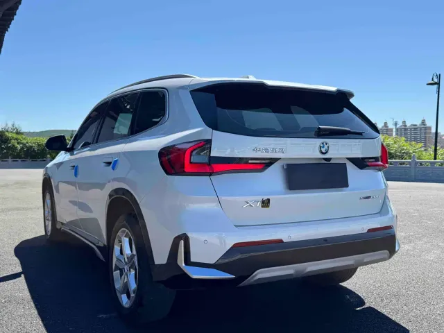 BMW X1 — Фото автомобиля 4