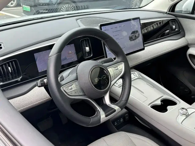 BYD Sealion 05 EV — Фото автомобиля 13