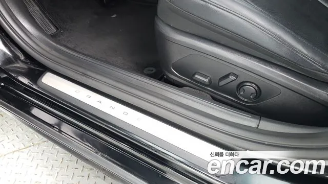 Hyundai Grandeur GN7 — Фото автомобиля 30