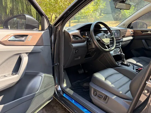 Volkswagen Tharu — Фото автомобиля 4
