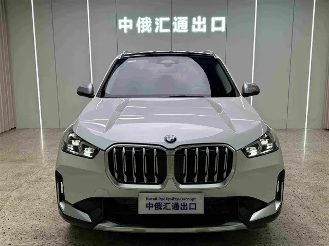 BMW X1 — Фото автомобиля 3