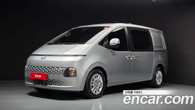 Фотография автомобиля — Hyundai Staria