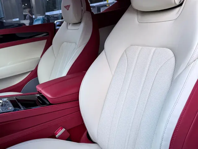 Bentley Continental — Фото автомобиля 7