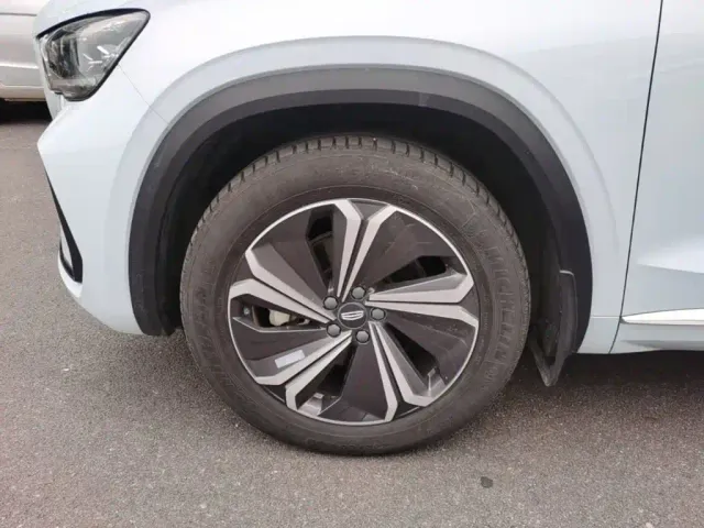 Geely Xingyue L — Фото автомобиля 22