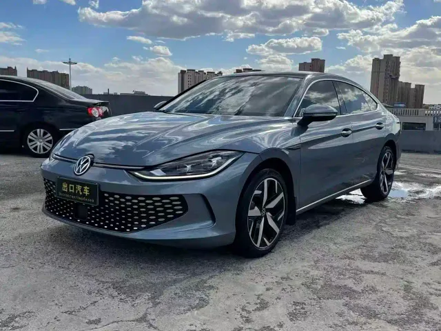 Фотография автомобиля — Volkswagen Lamando