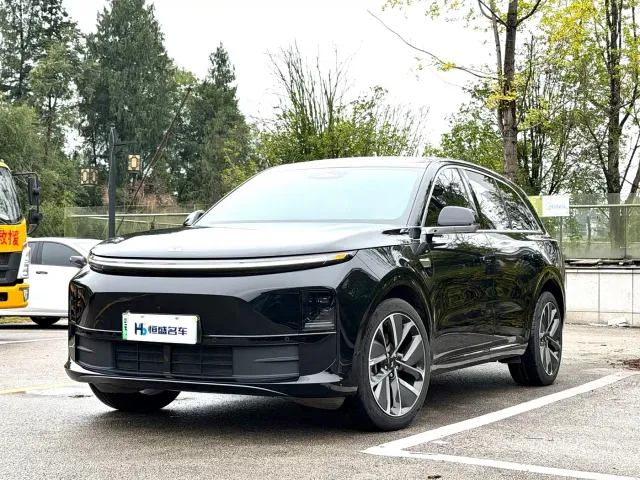 Фотография автомобиля — Li Auto L6