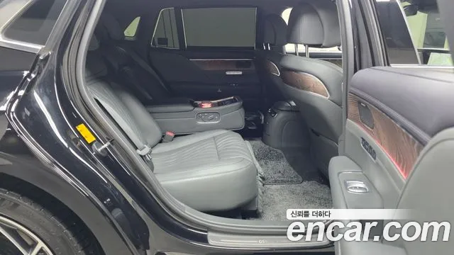 Genesis G90 — Фото автомобиля 10