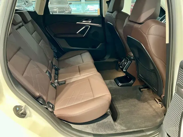 BMW X1 — Фото автомобиля 10