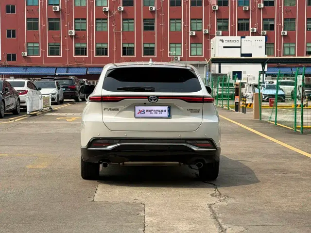 Toyota Venza — Фото автомобиля 8