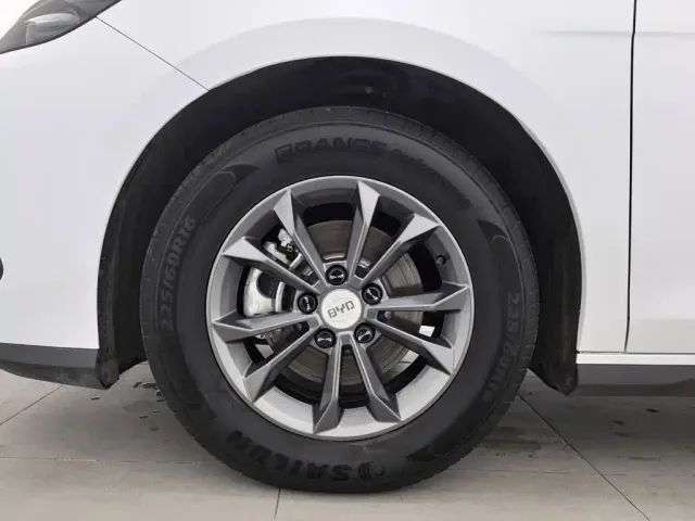 BYD Seal 05 DM-i — Фото автомобиля 17