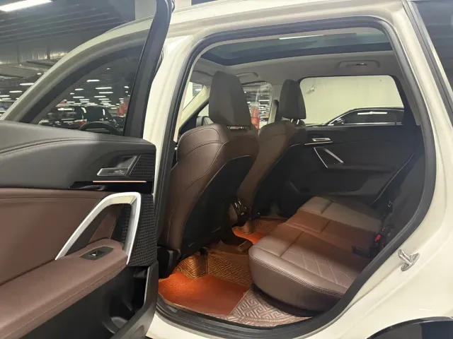 BMW X1 — Фото автомобиля 8