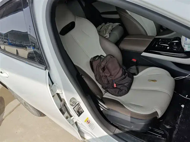 BYD Qin PLUS — Фото автомобиля 24