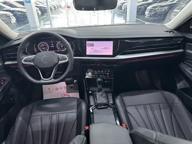 Volkswagen Passat — Фото автомобиля 6