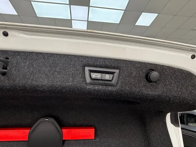BMW 5 Series — Фото автомобиля 18