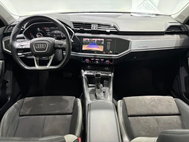 Audi Q3 — Фото автомобиля 12