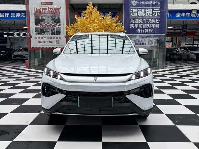 BYD Song Pro — Фото автомобиля 2